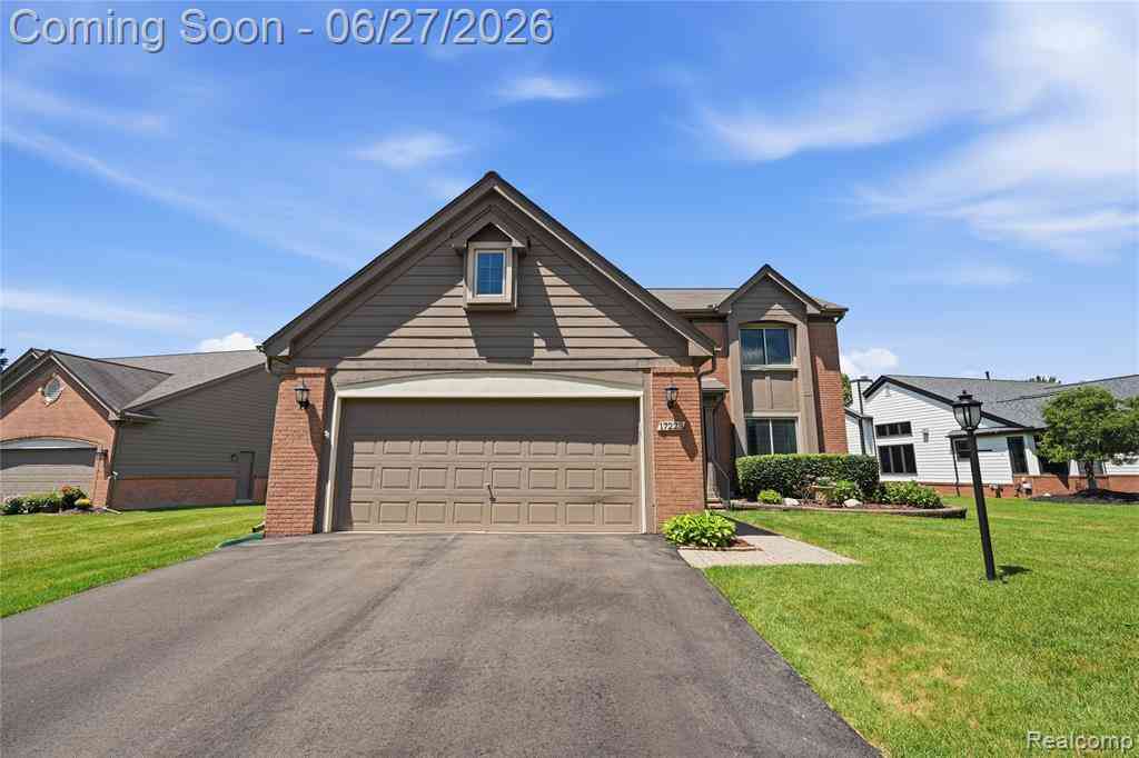 Condo For Sale - 17223 Lake View Circle <br/> Northville, MI 48168