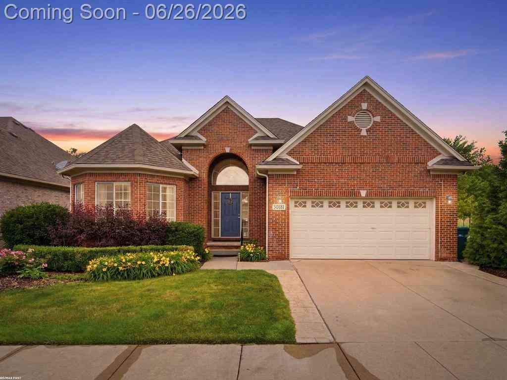 Homes For Sale - 30161 Trailwood Drive <br/> Warren, MI 48092