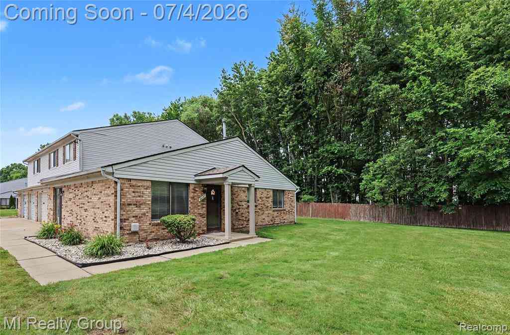 Condo For Sale - 50187 N Jimmy Court <br/> Chesterfield, MI 48047
