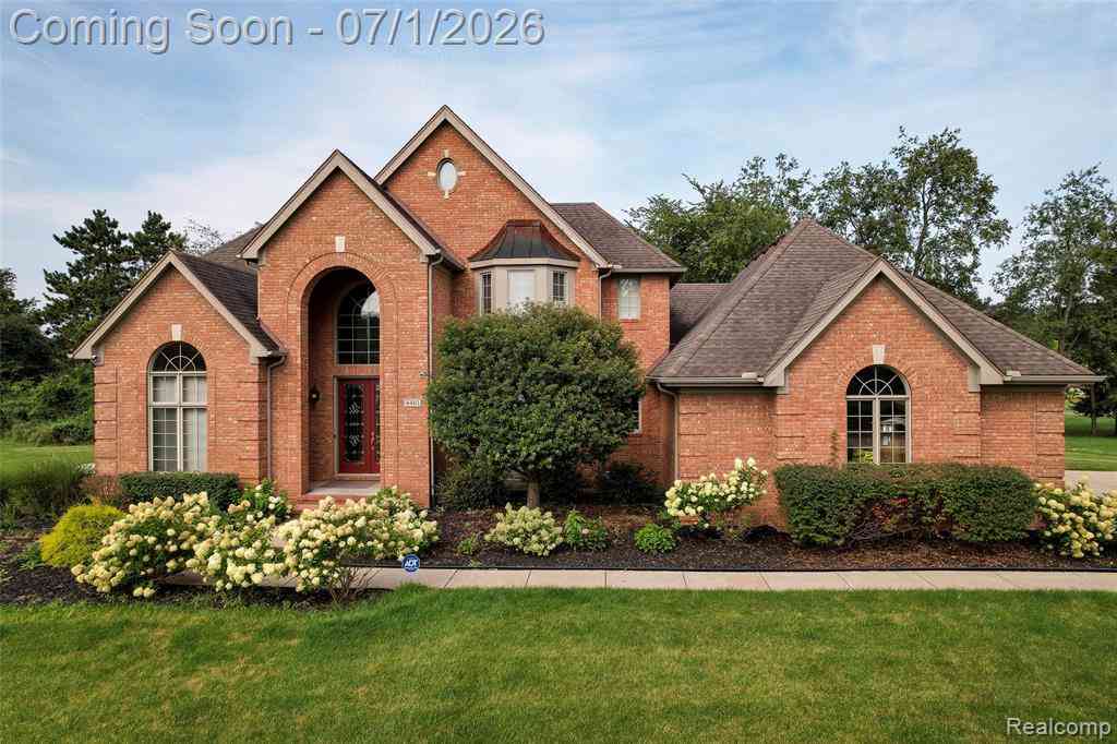Homes For Sale - 4461 Old Oak Court <br/> Plymouth, MI 48170