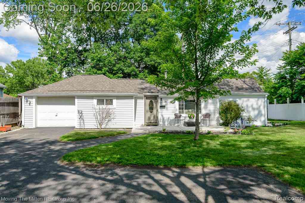 Homes For Sale - 30 Wexford Avenue <br/> Belleville, MI 48111