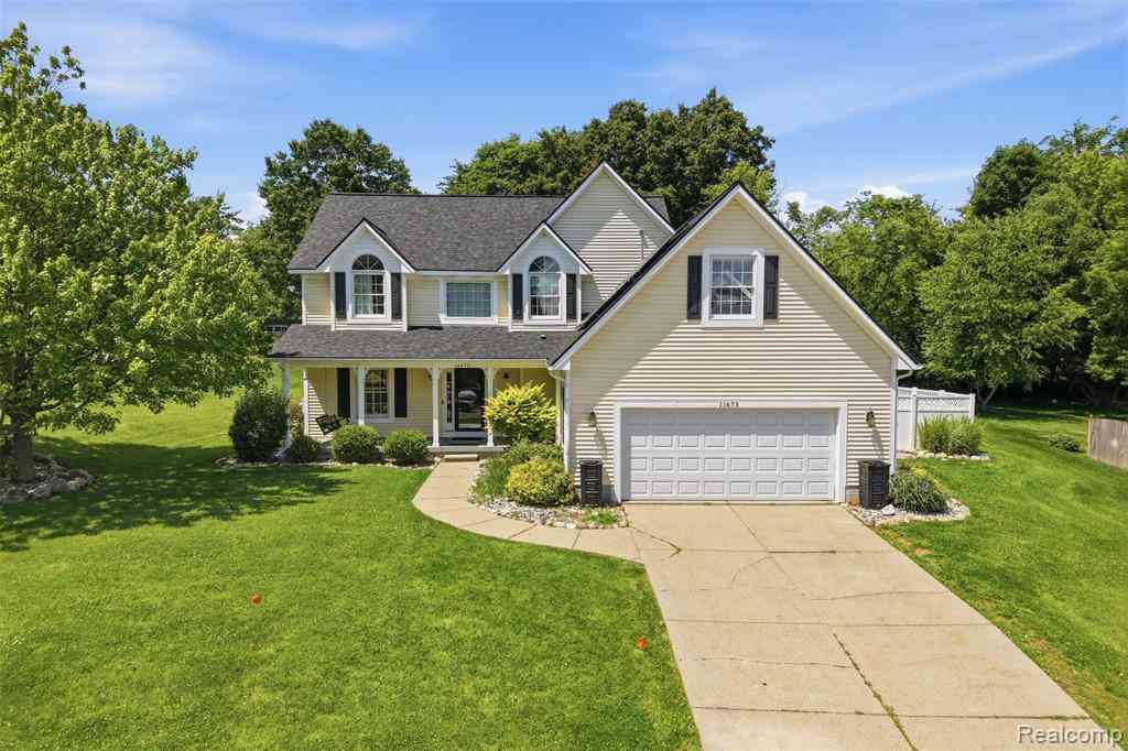 Homes For Sale - 11673 Orchardview Drive <br/> Fenton, MI 48430