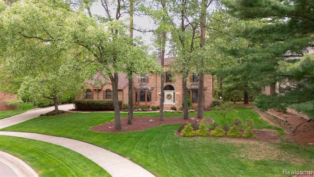 Homes For Sale - 1790 Sashabaw Drive <br/> Okemos, MI 48864