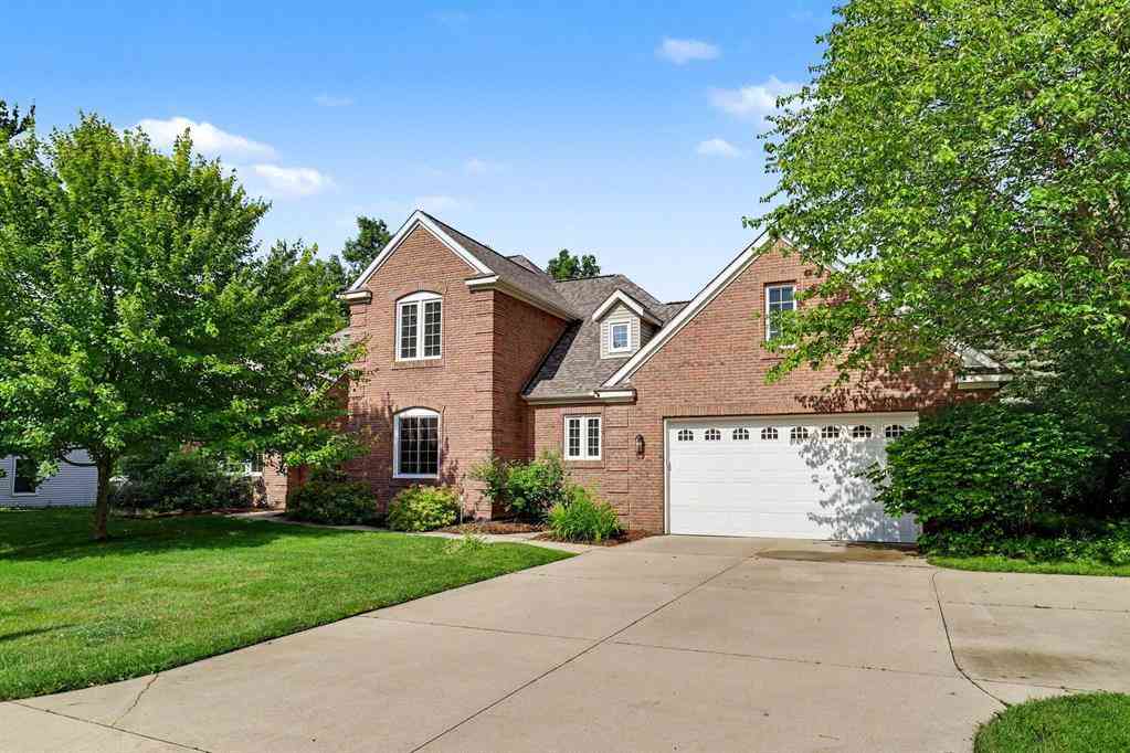 Homes For Sale - 5090 Abbeydale Drive Se SE<br/> Grand Rapids, MI 49546