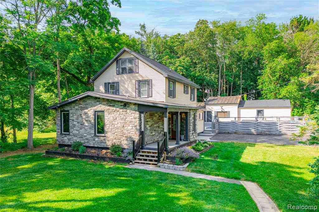 Homes For Sale - 4860 Bluebush Road <br/> Monroe, MI 48162