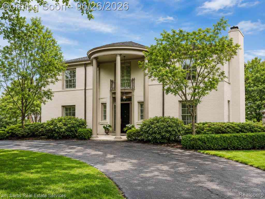 Homes For Sale - 688 Balfour Street <br/> Grosse Pointe Park, MI 48230