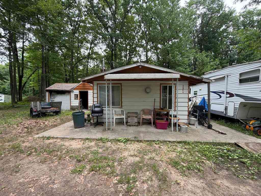 Homes For Sale - 2060 Lois Street <br/> Harrison, MI 48625