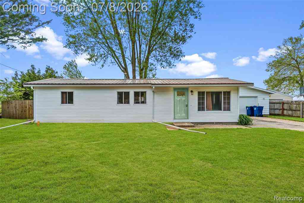 Homes For Sale - 5698 Mcgrandy Road <br/> Saginaw County, Bridgeport, MI 48722