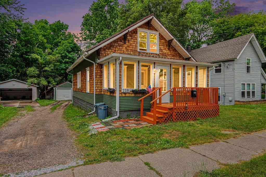 Homes For Sale - 258 Battle Creek Avenue <br/> Battle Creek, MI 49015