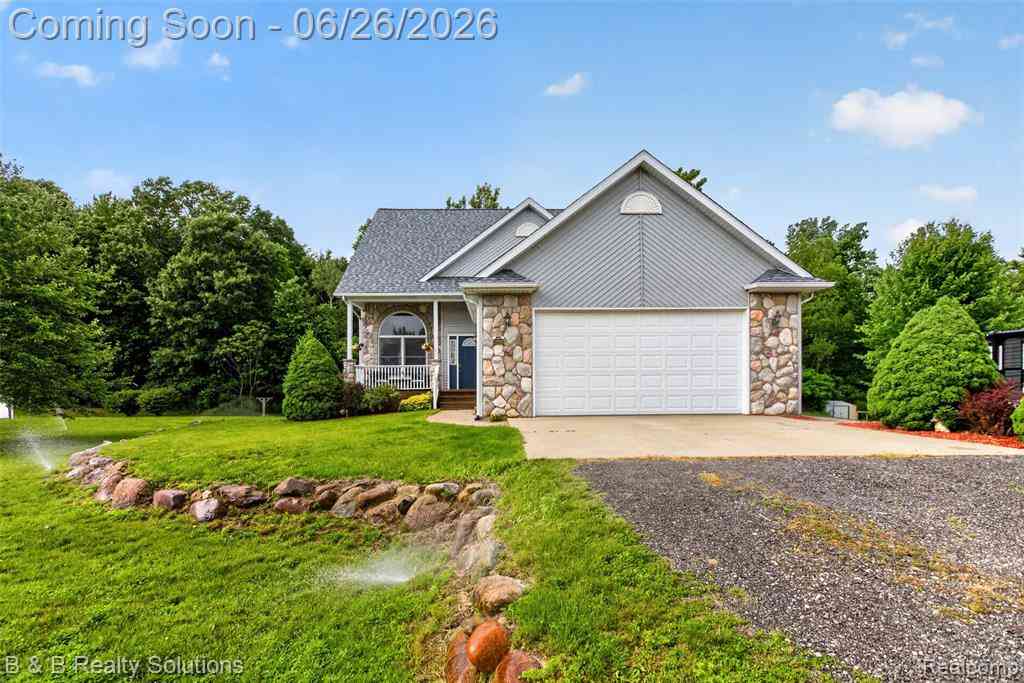Homes For Sale - 3097 Burnside Road <br/> Lapeer County, North Branch, MI 48461