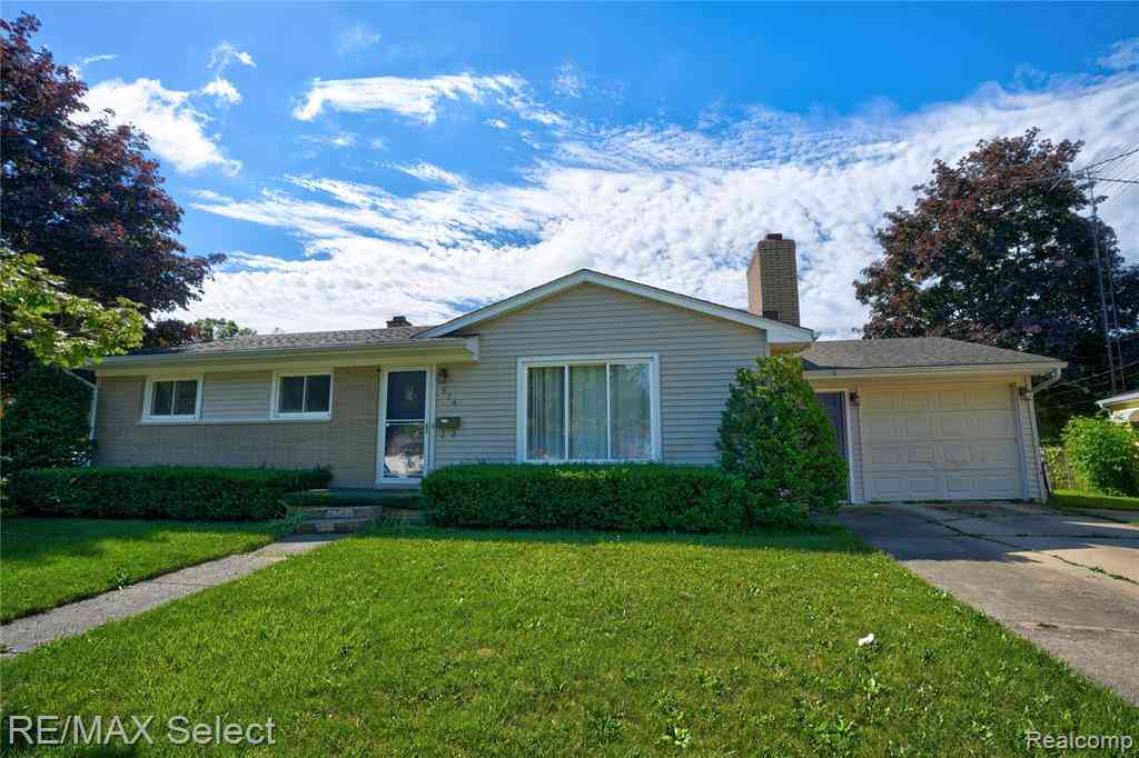 Homes For Sale - 574 Poplar Street <br/> Clio, MI 48420