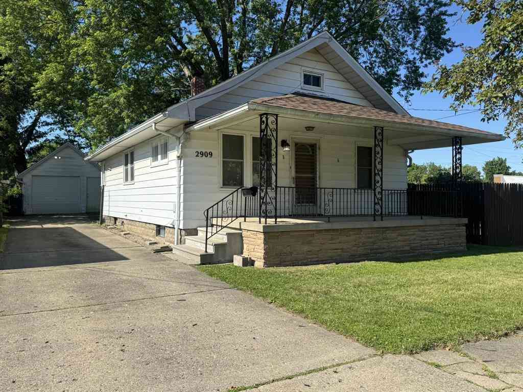 Homes For Sale - 2909 Reynolds Street <br/> Flint, MI 48503