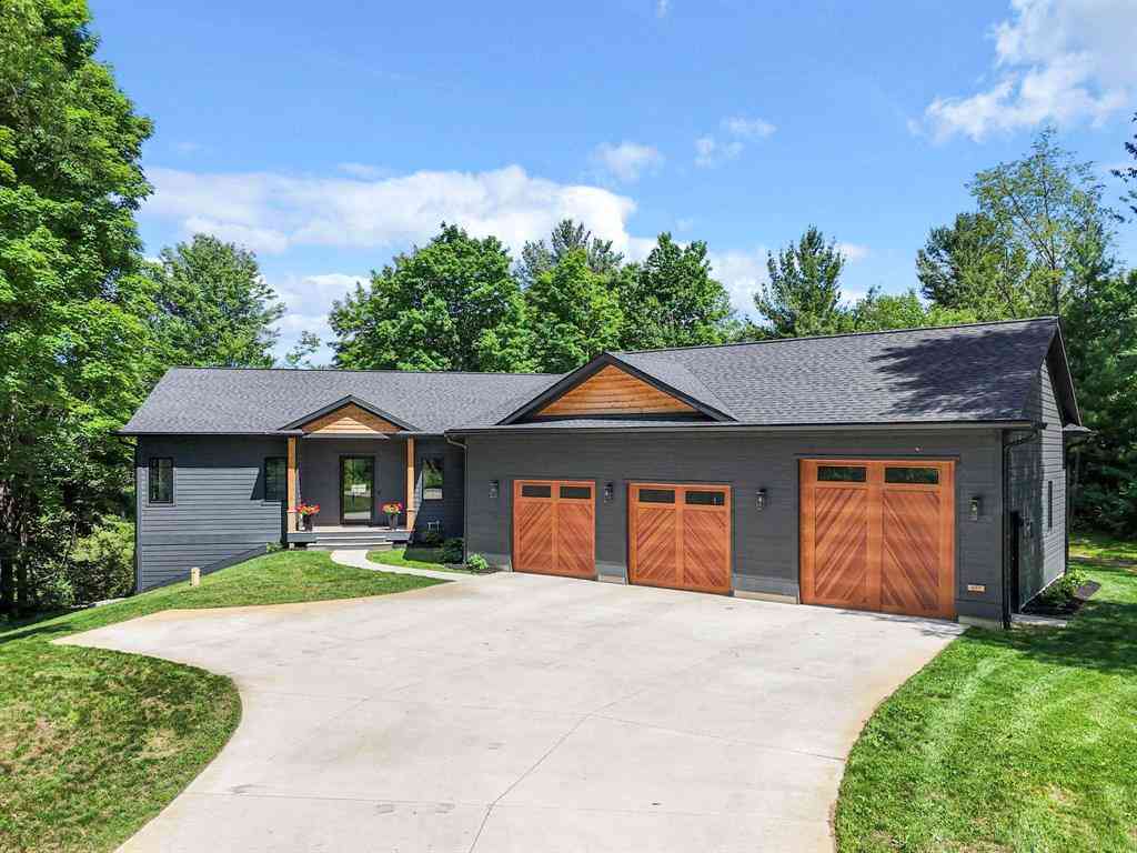 Homes For Sale - 677 Blueberry Ridge <br/> Traverse City, MI 49685