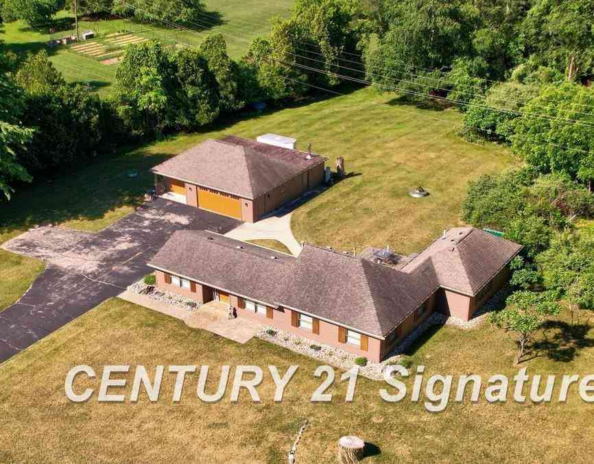 Homes For Sale - 4065 N River Road <br/> Saginaw County, Freeland, MI 48623