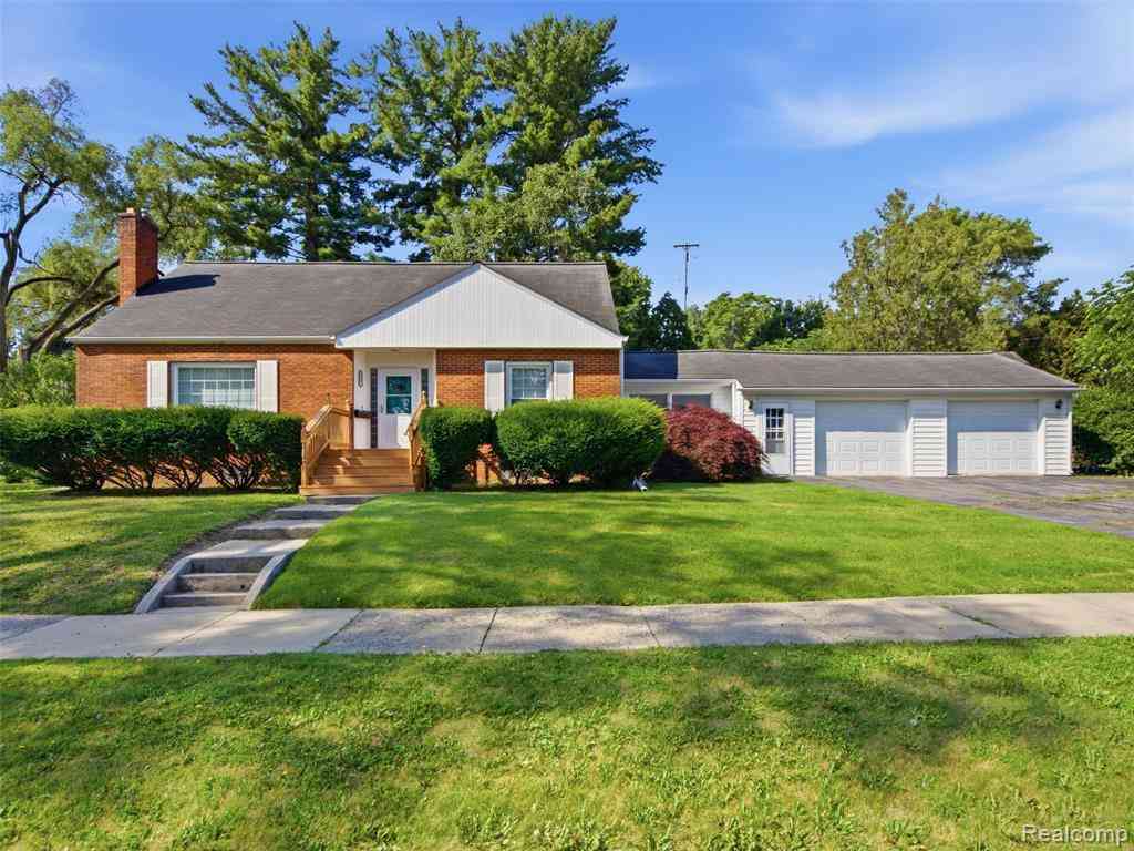Homes For Sale - 3707 Sunset Drive <br/> Flint, MI 48503