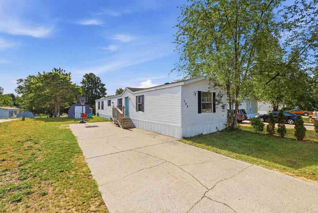 Homes For Sale - 3611 Butternut Drive  #268<br/> Holland, MI 49424