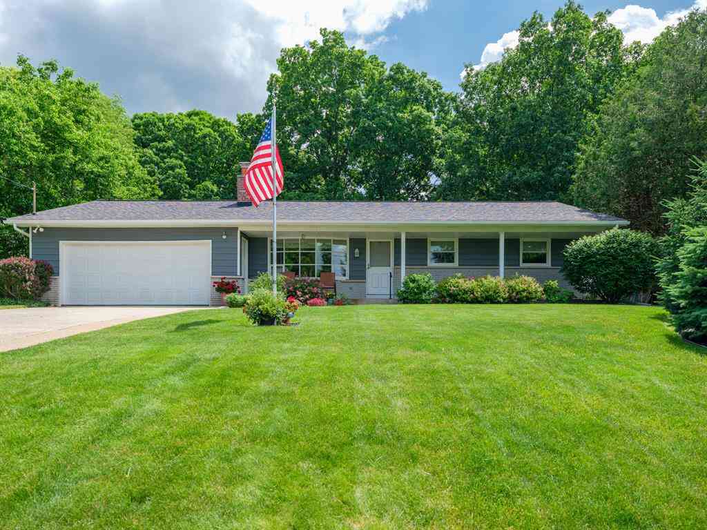 Homes For Sale - 5482 Lindenwood Street <br/> Kalamazoo, MI 49004