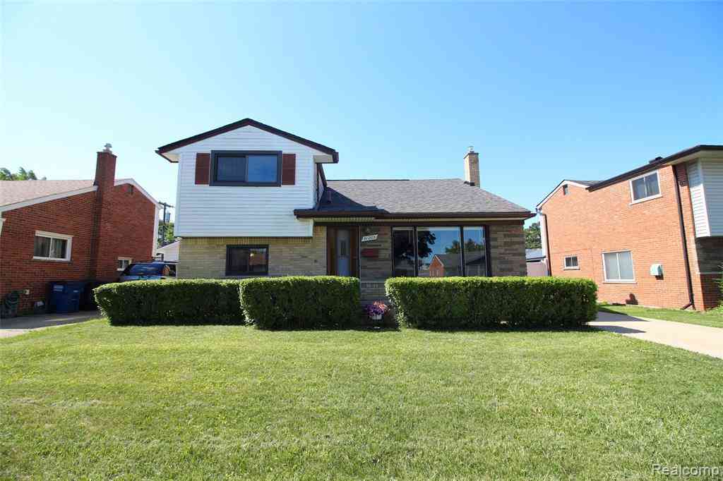 Homes For Sale - 31203 Cooley Boulevard <br/> Wayne County, Westland, MI 48185