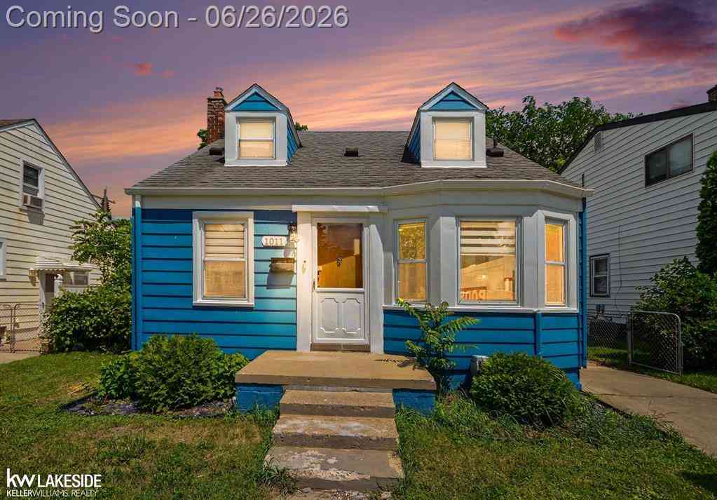 Homes For Sale - 1011 Hoffman Avenue <br/> Royal Oak, MI 48067