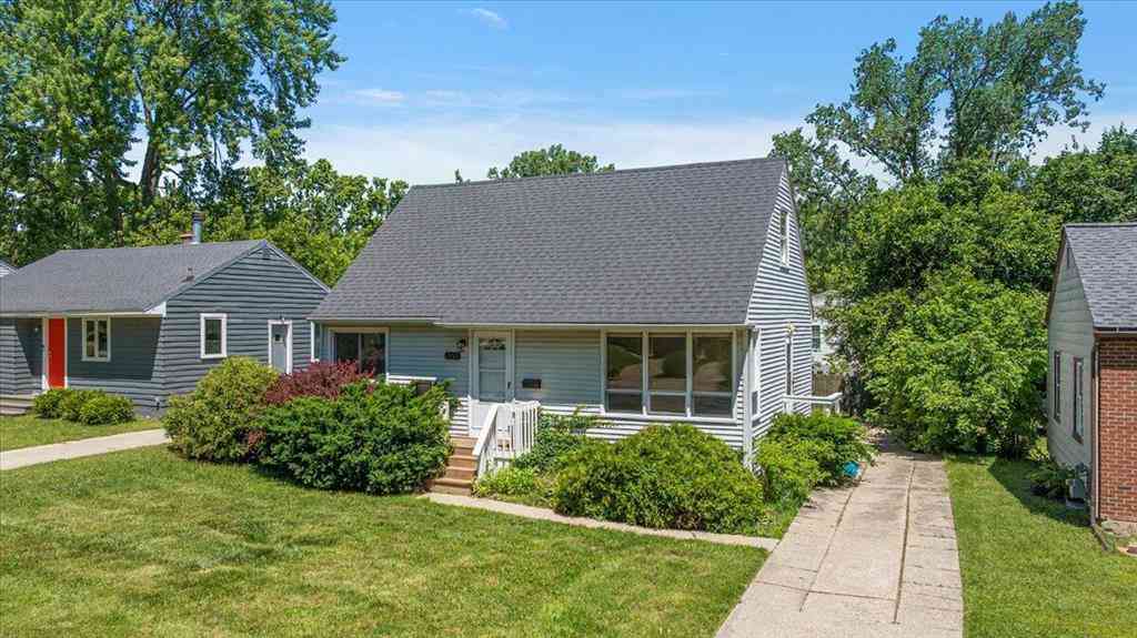 Homes For Sale - 2223 Audobon Drive Se SE<br/> Grand Rapids, MI 49506