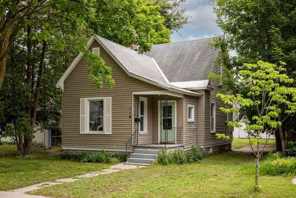 Homes For Sale - 118 N Oak Street <br/> Grand Traverse County, Traverse City, MI 49684