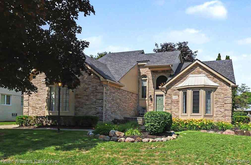 Homes For Sale - 50483 Heatherwood Lane <br/> Macomb County, Utica, MI 48317