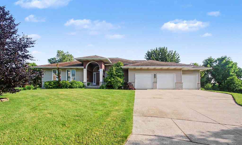 Homes For Sale - 1425 Crystalline Drive Se SE<br/> Caledonia, MI 49316