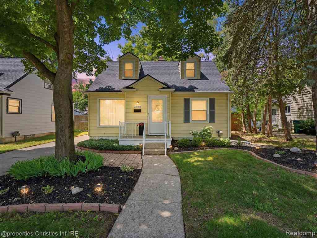Homes For Sale - 23203 Violet Street <br/> Farmington, MI 48336