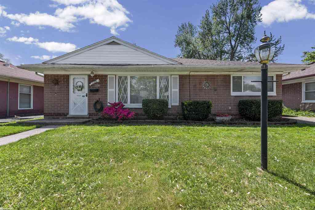 Homes For Sale - 1188 E Barrett Avenue <br/> Madison Heights, MI 48071