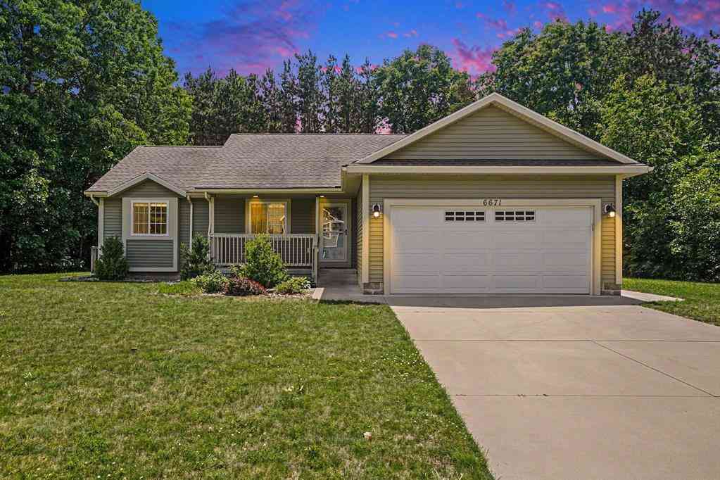 Homes For Sale - 6671 Minard Drive <br/> Muskegon, MI 49442