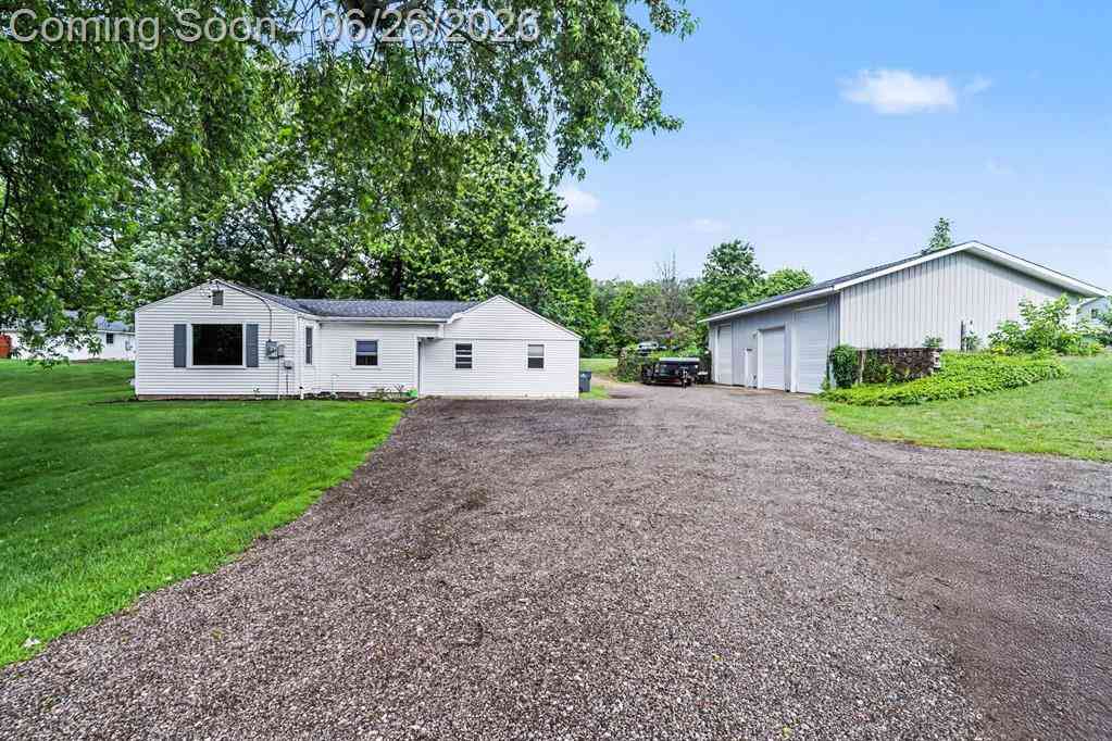 Homes For Sale - 5729 N Sprinkle Road <br/> Kalamazoo, MI 49004