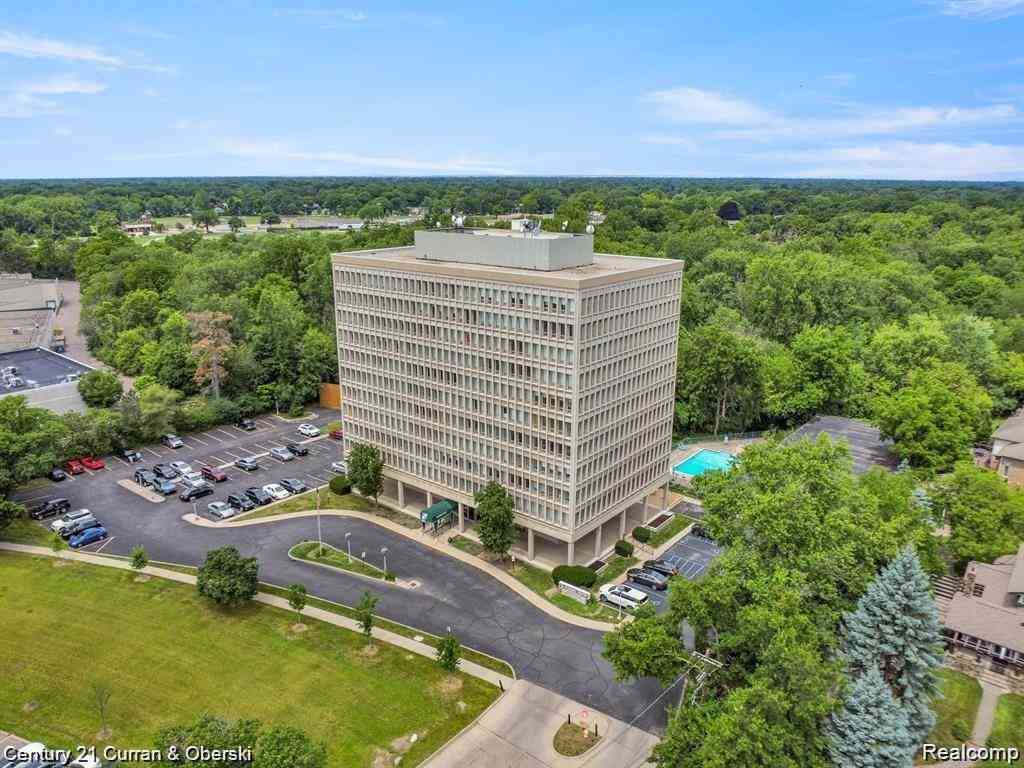 Condo For Sale - 22700 Garrison Street  #605<br/> Dearborn, MI 48124