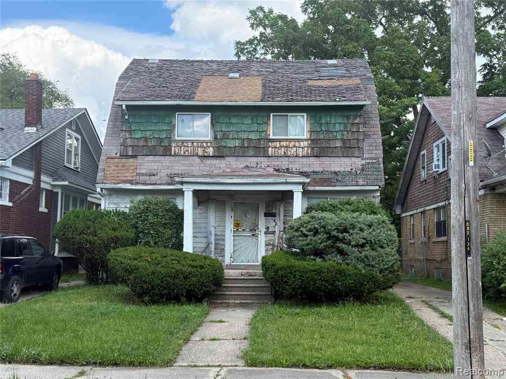 Homes For Sale - 13276 Strathmoor Street <br/> Wayne County, Detroit, MI 48227