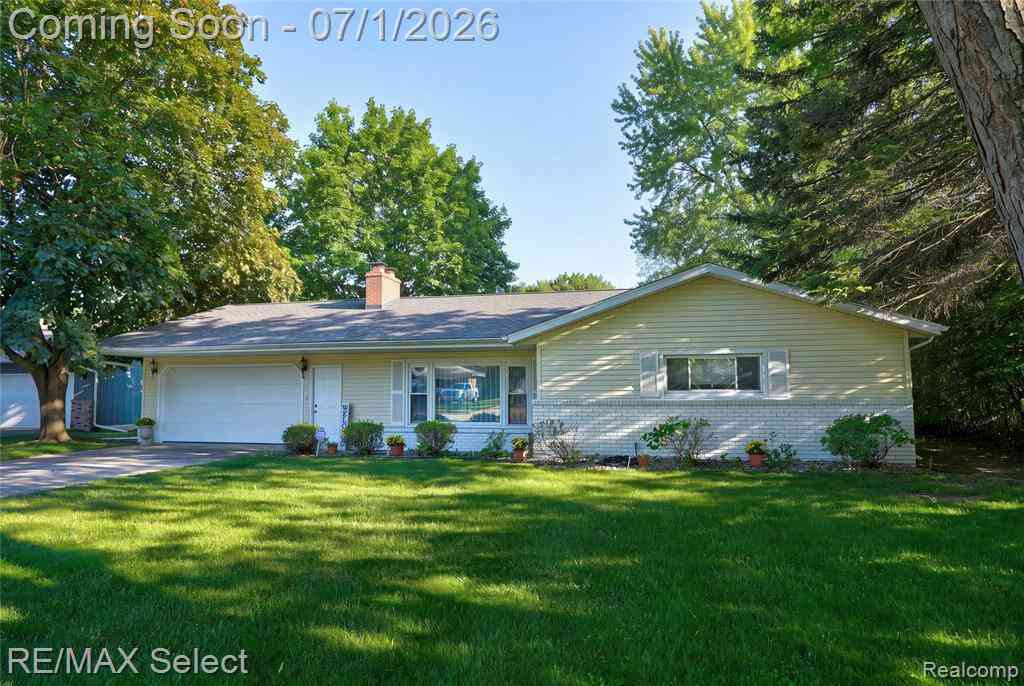 Homes For Sale - 3825 Conklin Drive <br/> Saginaw, MI 48603