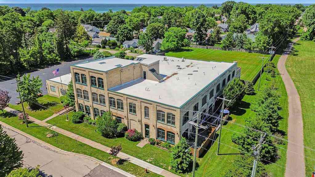 Condo For Sale - 125 Elkenburg Street  #4<br/> South Haven, MI 49090