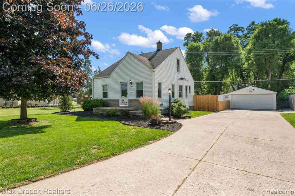 Homes For Sale - 48023 Rex Street <br/> Utica, MI 48317