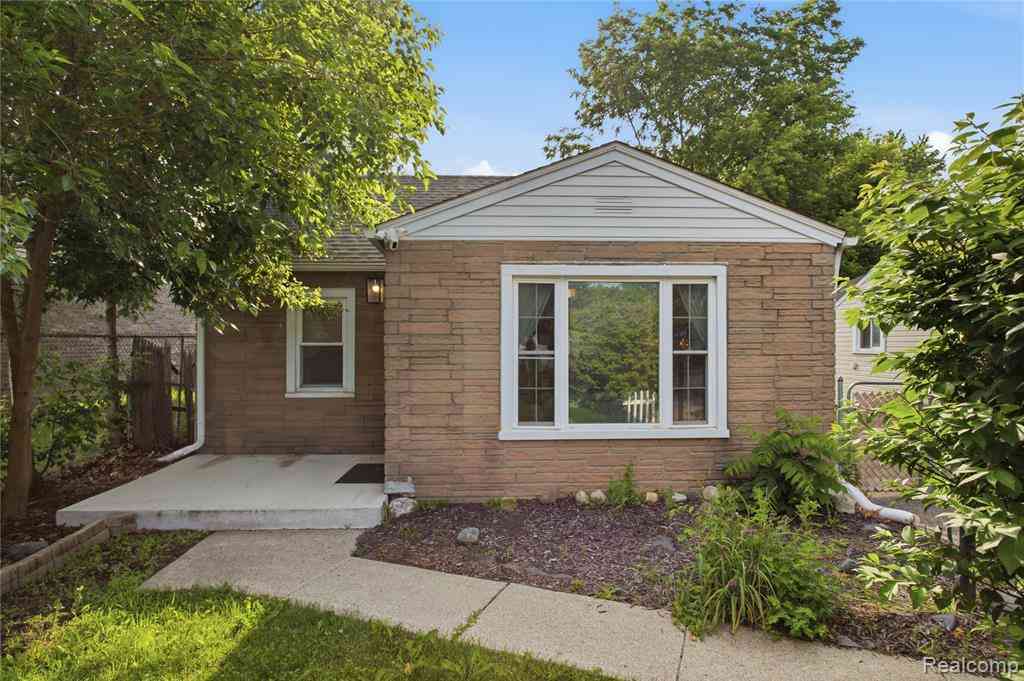 Homes For Sale - 1660 N Sheldon Road <br/> Canton, MI 48187
