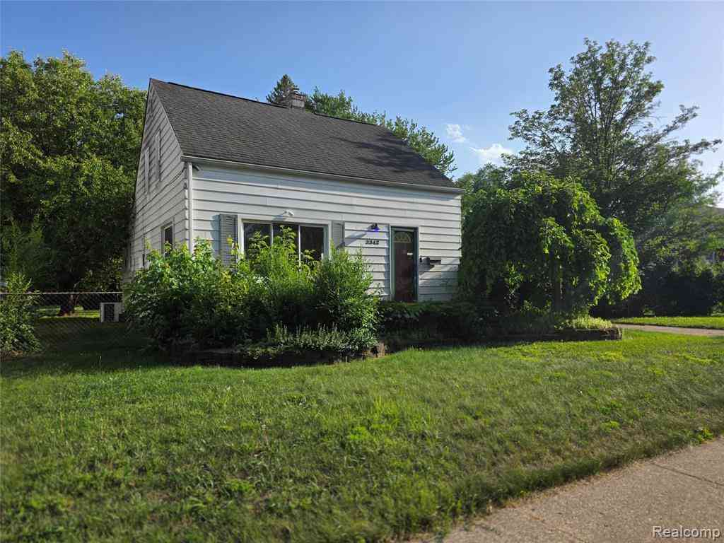 Homes For Rent - 3342 Bart Avenue <br/> Warren, MI 48091