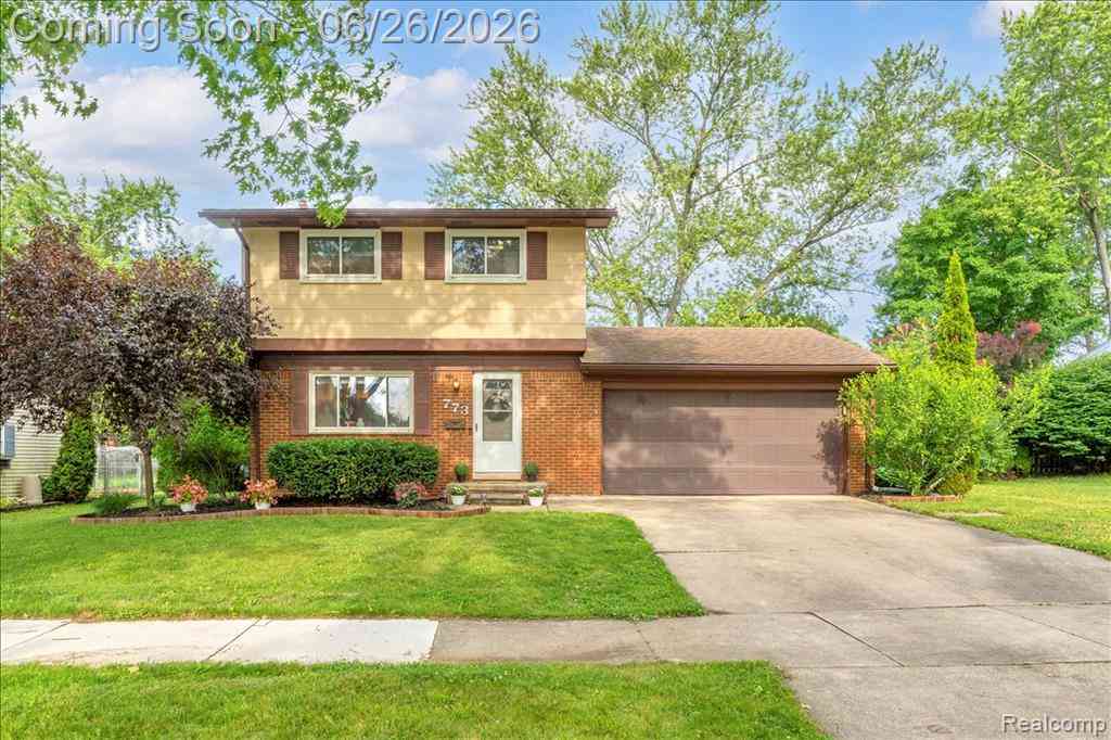 Homes For Sale - 773 Calder Court <br/> Washtenaw County, Saline, MI 48176