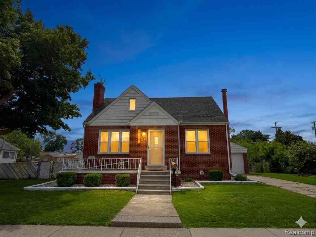Homes For Sale - 22815 Le Fever Avenue <br/> Warren, MI 48091