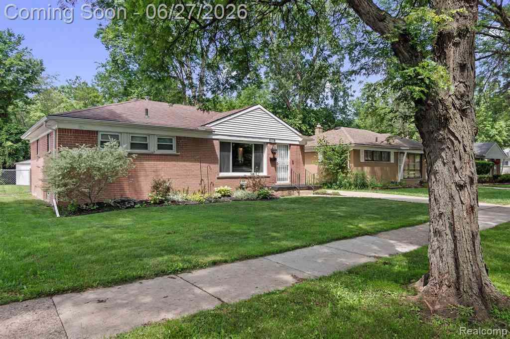 Homes For Sale - 21641 Sussex Street <br/> Oak Park, MI 48237