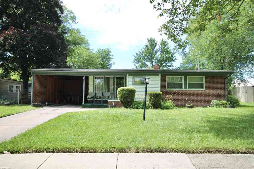 Homes For Sale - 13301 Kenwood Street <br/> Oak Park, MI 48237
