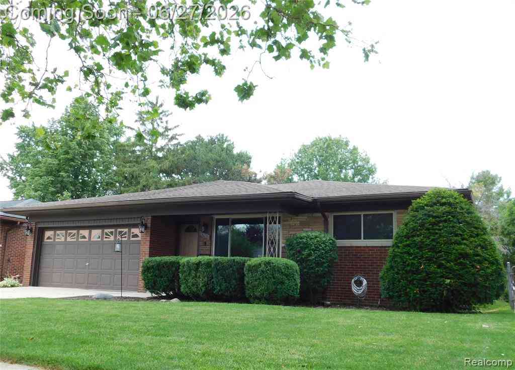 Homes For Sale - 30804 Dover Avenue <br/> Warren, MI 48088