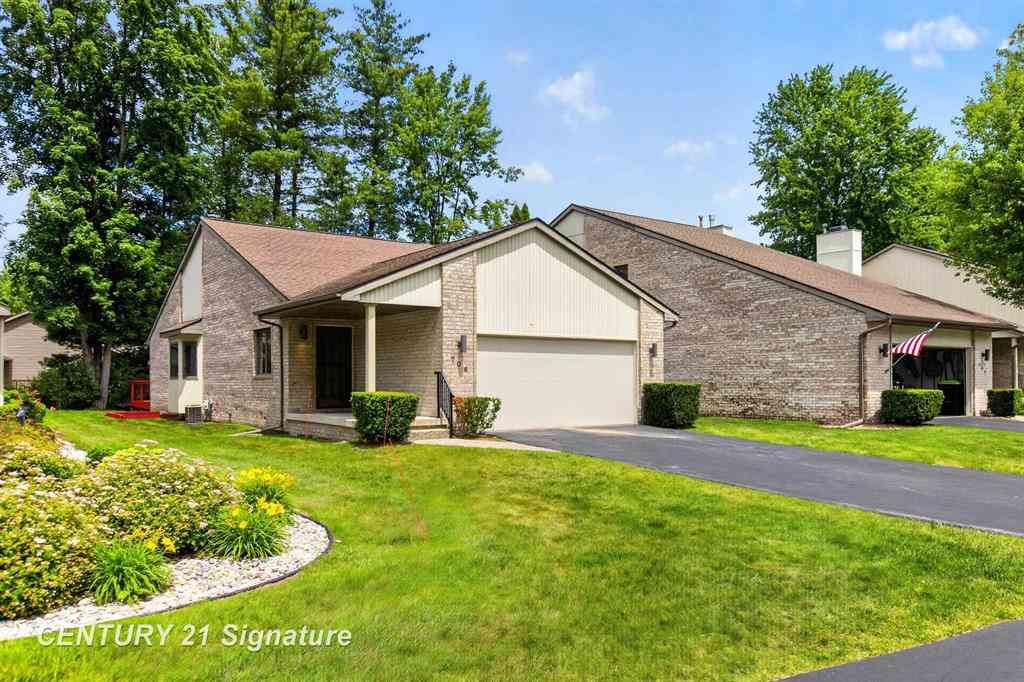 Condo For Sale - 708 Shorefront Circle <br/> Midland County, Midland, MI 48640