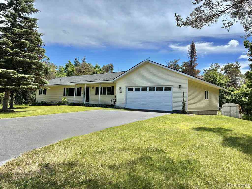 Homes For Sale - 2168 Orchard Beach Road <br/> Cheboygan County, Cheboygan, MI 49721