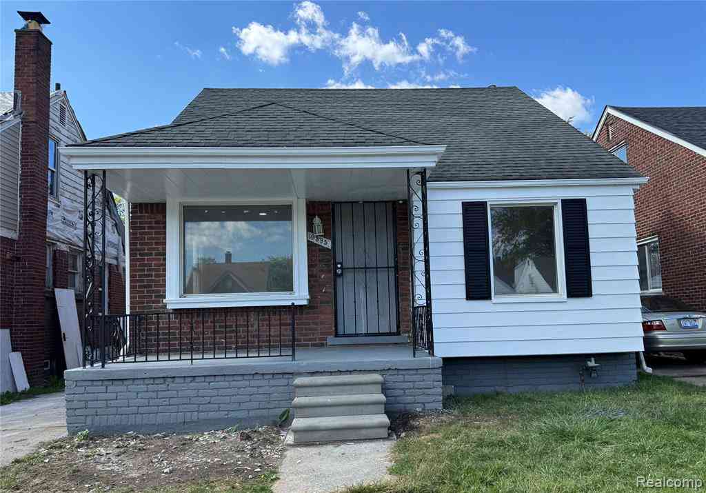 Homes For Sale - 19395 Fairport Street <br/> Wayne County, Detroit, MI 48205