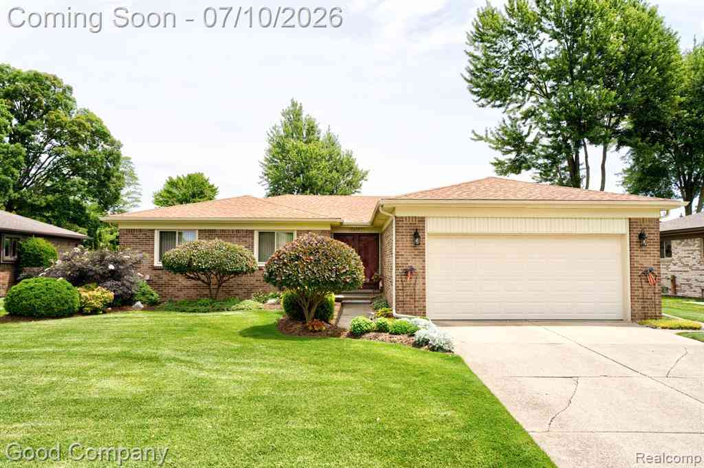Homes For Sale - 14137 Bangor Drive <br/> Macomb County, Sterling Heights, MI 48313