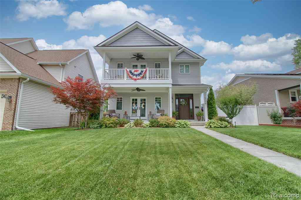 Homes For Sale - 526 Plum Street <br/> Wyandotte, MI 48192
