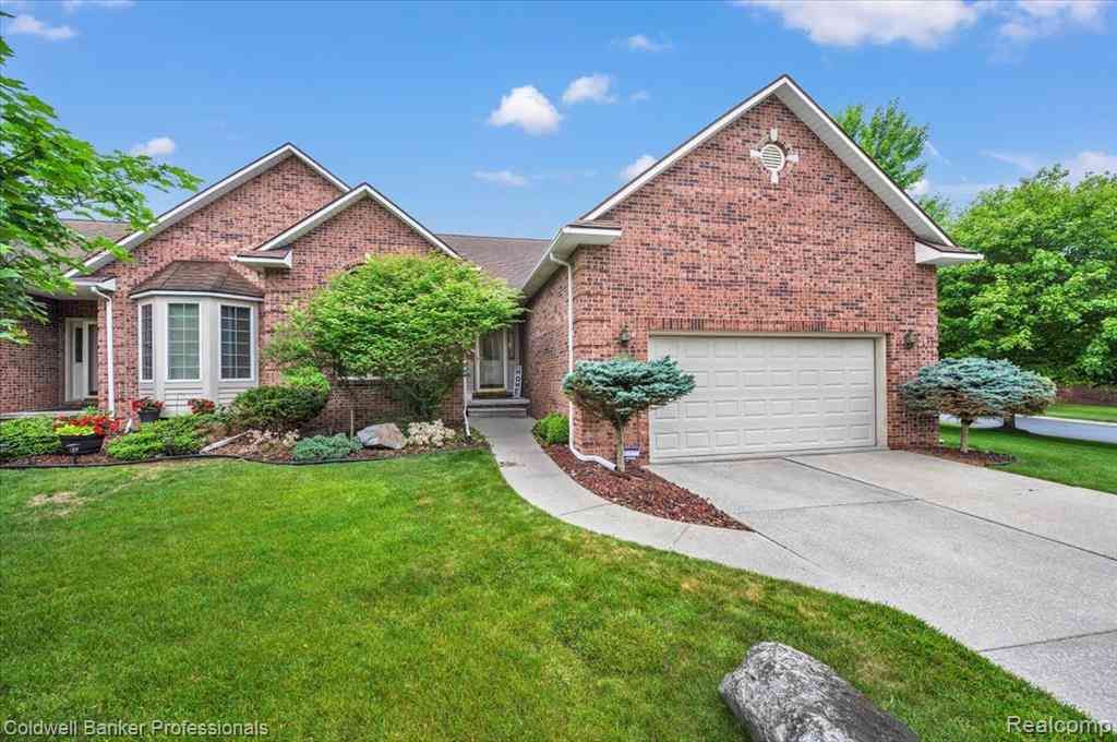 Condo For Sale - 1518 Wildwood Court <br/> Genesee County, Flint, MI 48532