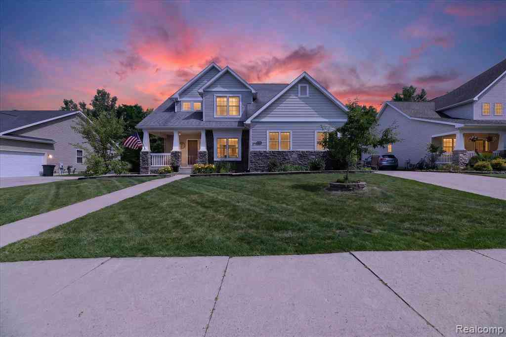 Homes For Sale - 4185 Oak Street <br/> Grand Blanc, MI 48439